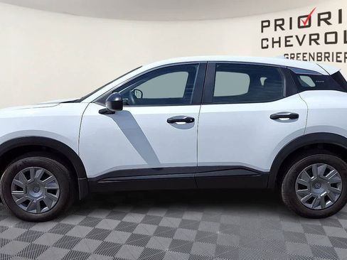 Used 2025 Nissan Kicks S AWD/4WD image 5