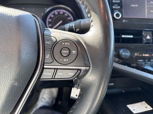 Used 2022 Toyota Camry SE image 20