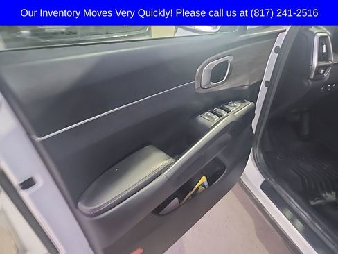 Used 2022 Kia Sorento EX image 6