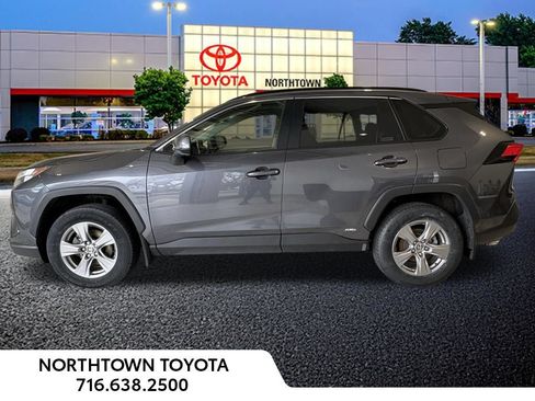 Used 2024 Toyota RAV4 LE AWD/4WD image 2