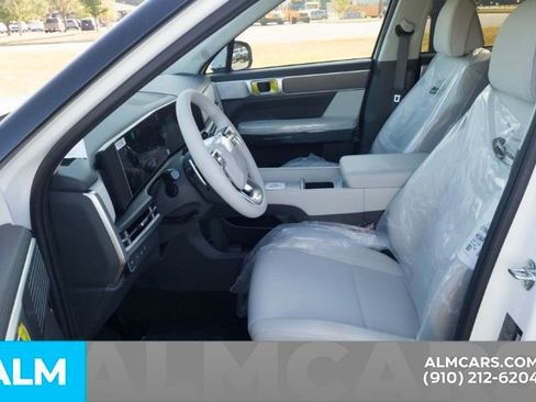 Used 2026 Hyundai Santa Fe SE FWD image 17