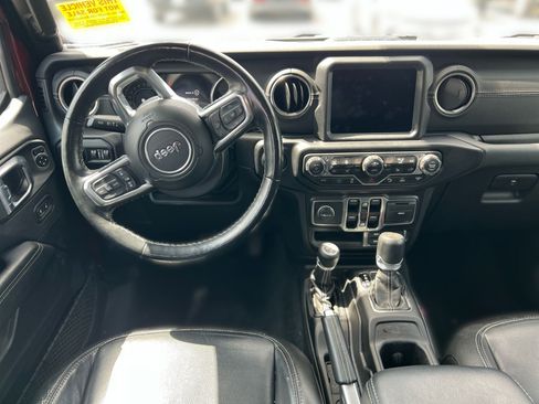 Used 2022 Jeep Wrangler Unlimited Sahara w/ Cold Weather Group AWD/4WD image 20