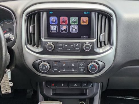 Used 2015 Chevrolet Colorado LT w/ LT Convenience Package RWD image 18