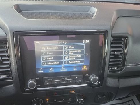 Used 2023 Nissan Frontier SV w/ Midnight Edition Package image 17