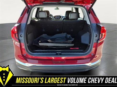 Used 2023 GMC Terrain SLT image 5