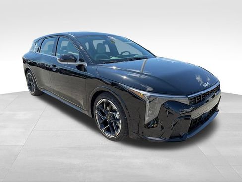 New 2026 Kia K4 GT-Line FWD image 1