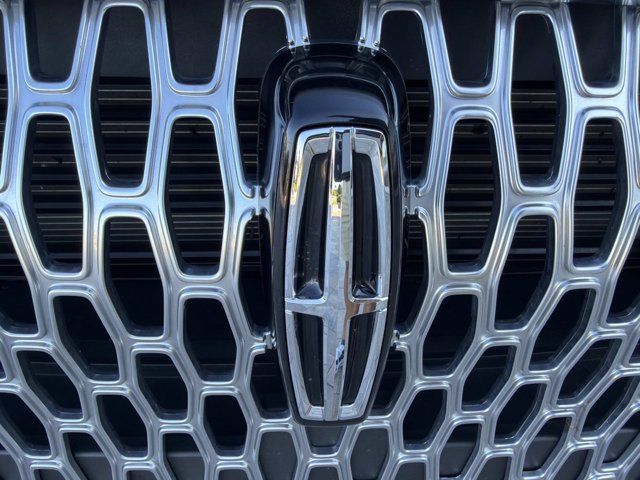 Certified 2024 Lincoln Corsair FWD image 8