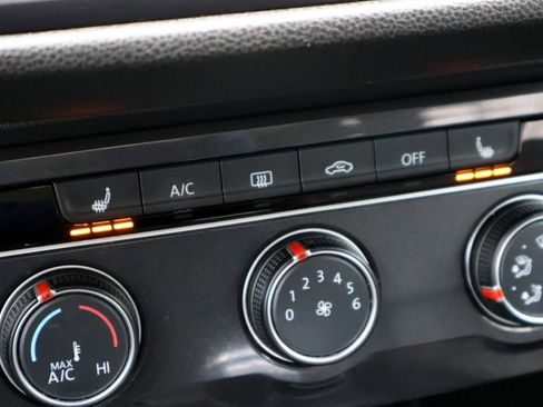 Used 2024 Volkswagen Tiguan Wolfsburg Edition FWD image 8