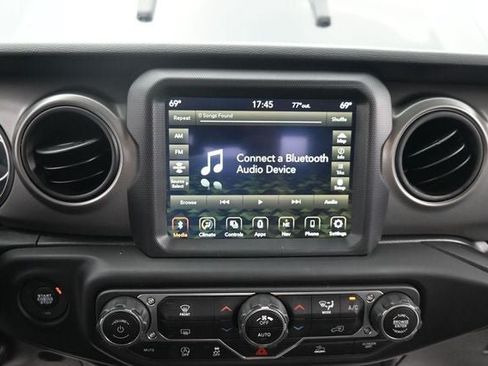 Used 2023 Jeep Wrangler Sport AWD/4WD image 20