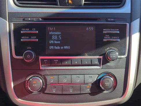 Used 2017 Nissan Altima 2.5 SR image 13