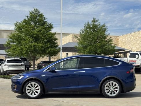 Used 2016 Tesla Model X Performance AWD/4WD image 3