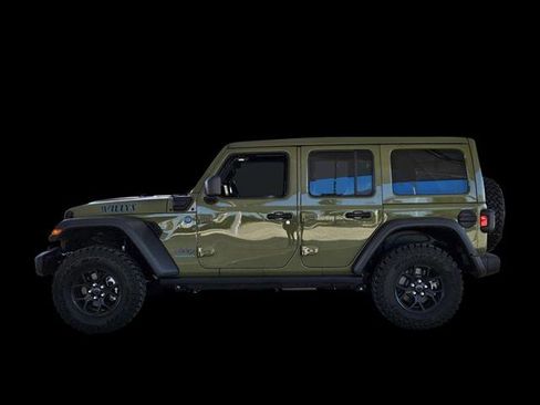 Used 2025 Jeep Wrangler Willys image 8