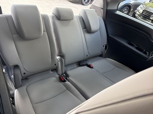 Used 2024 Honda Odyssey EX-L image 16