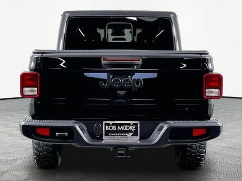 Used 2024 Jeep Gladiator Sport AWD/4WD image 5