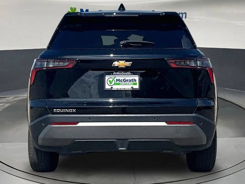 Used 2025 Chevrolet Equinox LT FWD image 6