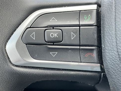 Used 2024 Jeep Compass Latitude AWD/4WD image 22