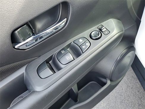 Certified 2023 Nissan Kicks SV image 21