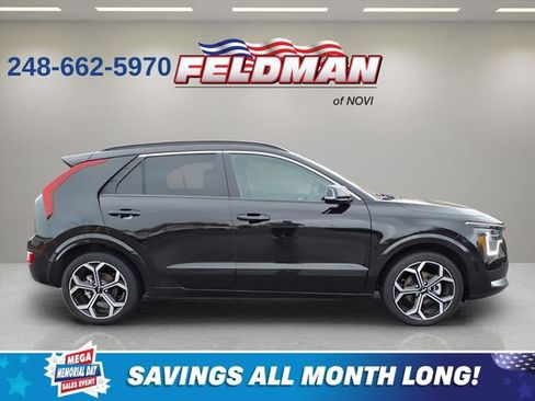 Used 2024 Kia Niro EX Touring FWD image 7