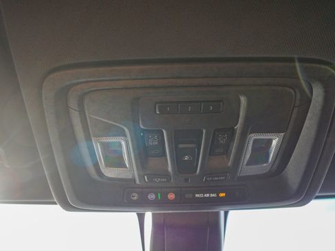 Used 2019 GMC Sierra 1500 AT4 w/ AT4 Premium Package image 31