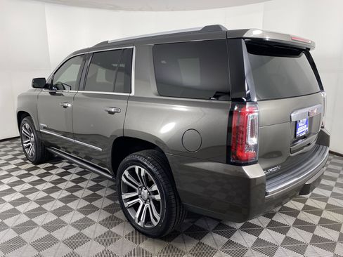 Used 2019 GMC Yukon Denali w/ Denali Ultimate Package image 10