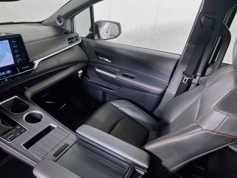 Used 2023 Toyota Sienna XSE w/ XSE Plus Package AWD/4WD image 24