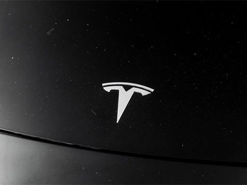 Used 2022 Tesla Model Y Long Range image 36