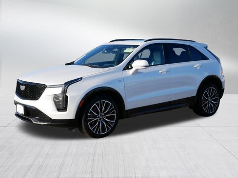 Certified 2025 Cadillac XT4 Sport image 3