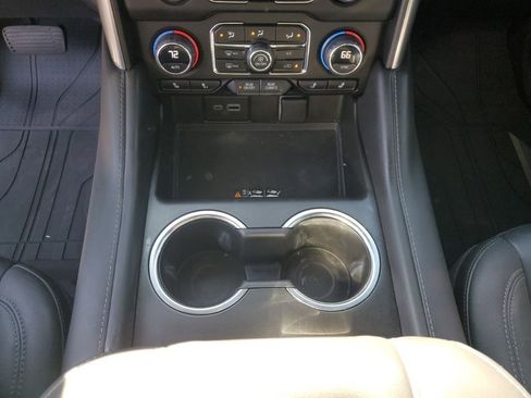 Used 2023 Chevrolet Tahoe Z71 w/ Luxury Package image 40