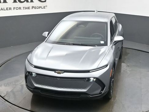 New 2026 Chevrolet Equinox EV LT FWD image 24