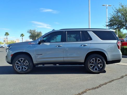 Used 2023 Chevrolet Tahoe Z71 w/ Luxury Package AWD/4WD image 2