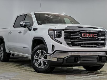 New 2026 GMC Sierra 1500 SLT w/ SLT Convenience Package