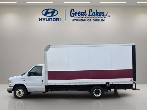 Used 2019 Ford E-350 and Econoline 350 Super Duty image 2