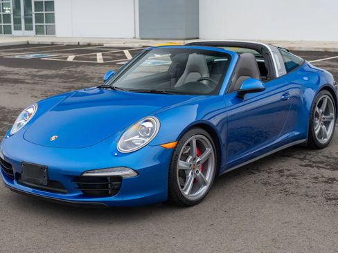 Used 2015 Porsche 911 Targa 4S image 36
