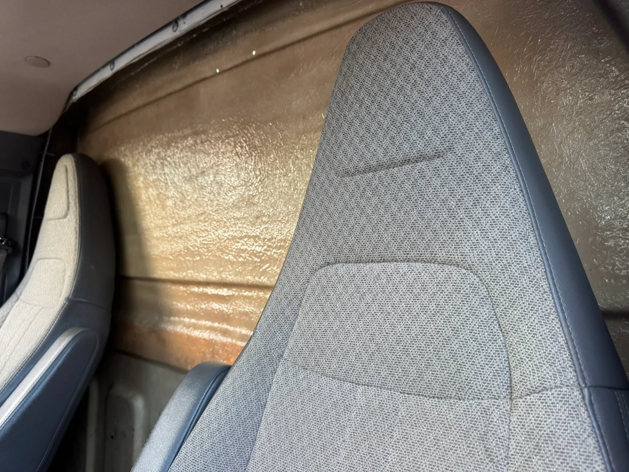 Used 2020 Chevrolet Express 3500 w/ Power Convenience Package RWD image 11