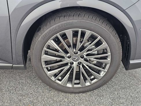 Certified 2026 Lexus RX 450h AWD w/ Convenience Package image 9
