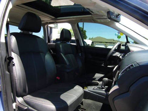 Used 2018 Subaru Forester 2.5i Touring AWD/4WD image 25
