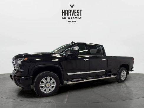 Used 2024 Chevrolet Silverado 2500 High Country w/ Technology Package image 1