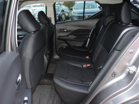 Used 2024 Nissan Kicks SV FWD image 20