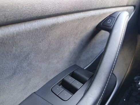 Used 2023 Tesla Model 3 Standard Range image 19