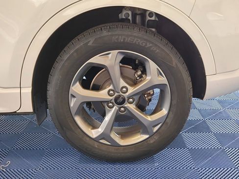 Used 2023 Ford Escape ST-Line image 32