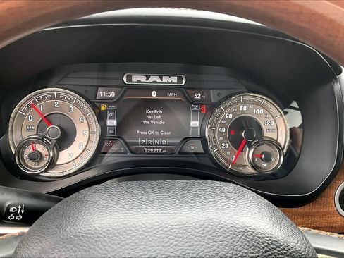 Used 2022 RAM 1500 Limited w/ Body-Colour Bumper Group image 18