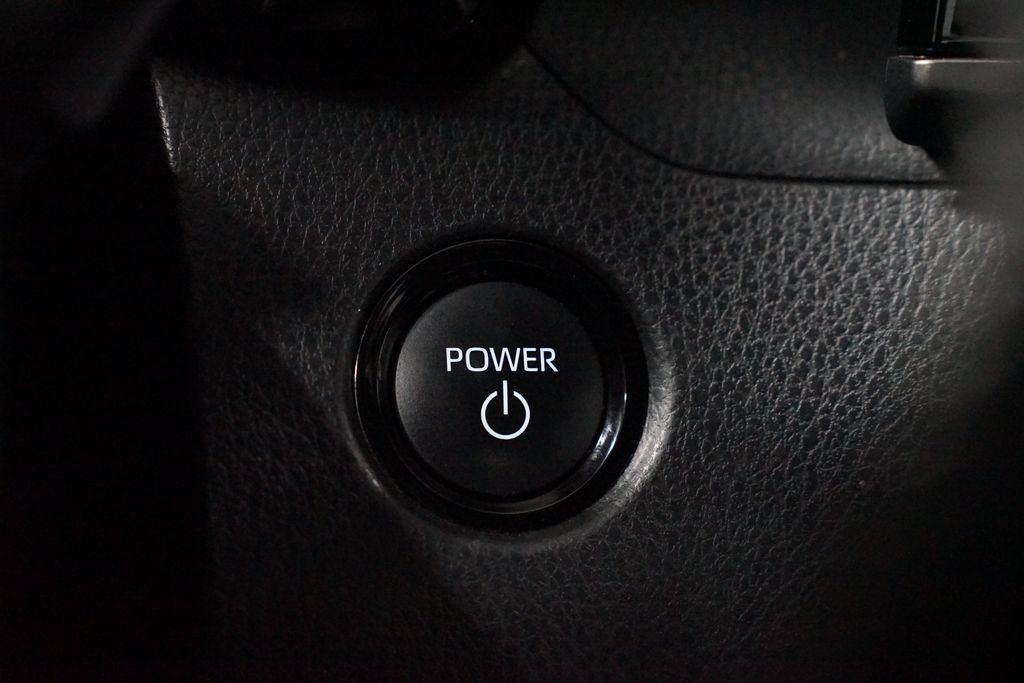 Certified 2025 Toyota Camry SE FWD image 24