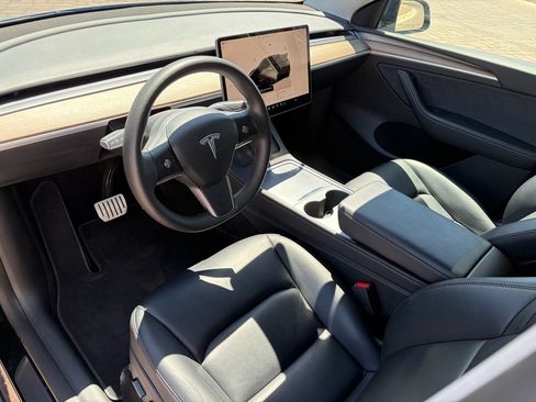 Used 2023 Tesla Model Y Performance AWD/4WD image 8