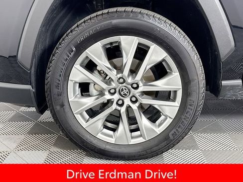 Certified 2025 Toyota RAV4 XLE Premium AWD/4WD image 4