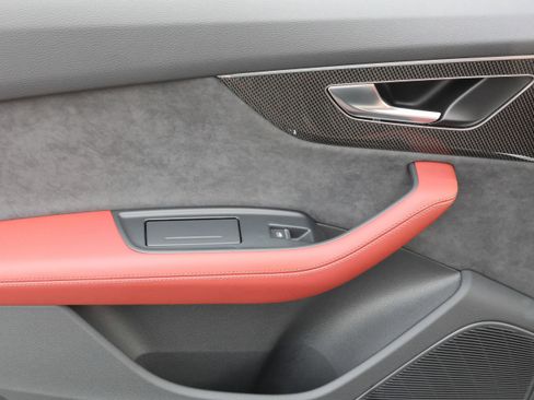 Used 2023 Audi SQ7 Prestige image 34