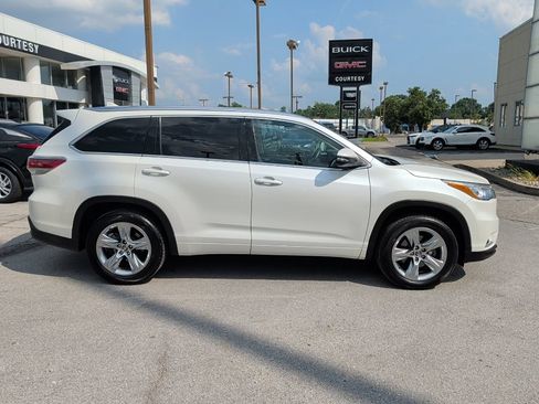 Used 2016 Toyota Highlander Limited FWD image 4