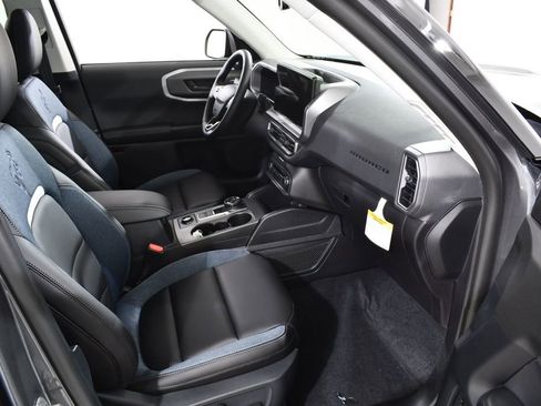 New 2025 Ford Bronco Sport Outer Banks w/ Outer Banks Tech Package+ AWD/4WD image 10