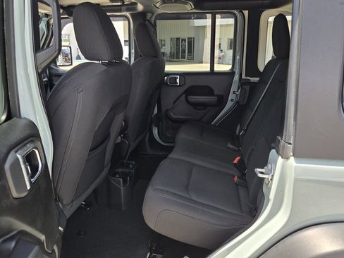 Used 2023 Jeep Wrangler Unlimited Sport AWD/4WD image 14