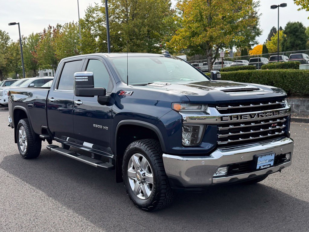 Used 2022 Chevrolet Silverado 2500 LTZ AWD/4WD image 2