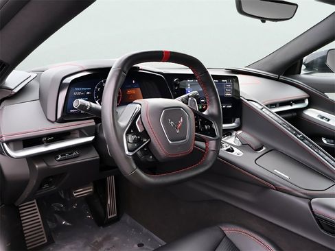 Used 2022 Chevrolet Corvette Stingray Premium Cpe w/ Z51 Performance Package image 17